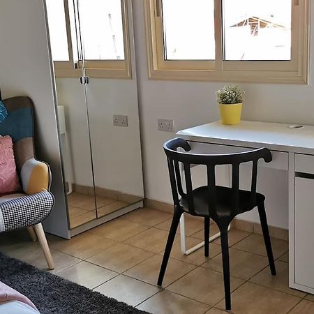 Pretty And Quiet Studio, With Wifi And Parking 레메소스 외부 사진